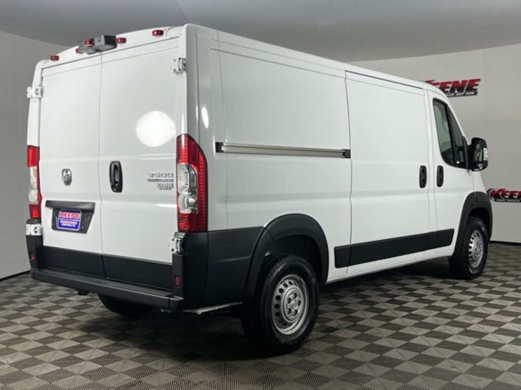 New 2025 Ram ProMaster PROMASTER 3500 TRADESMAN CARGO VAN LOW ROOF 136' W Cargo Van