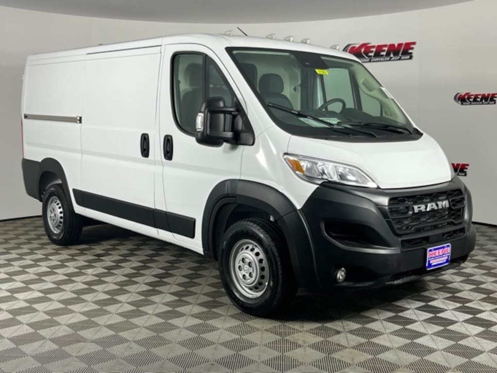 New 2025 Ram ProMaster PROMASTER 3500 TRADESMAN CARGO VAN LOW ROOF 136' W Cargo Van