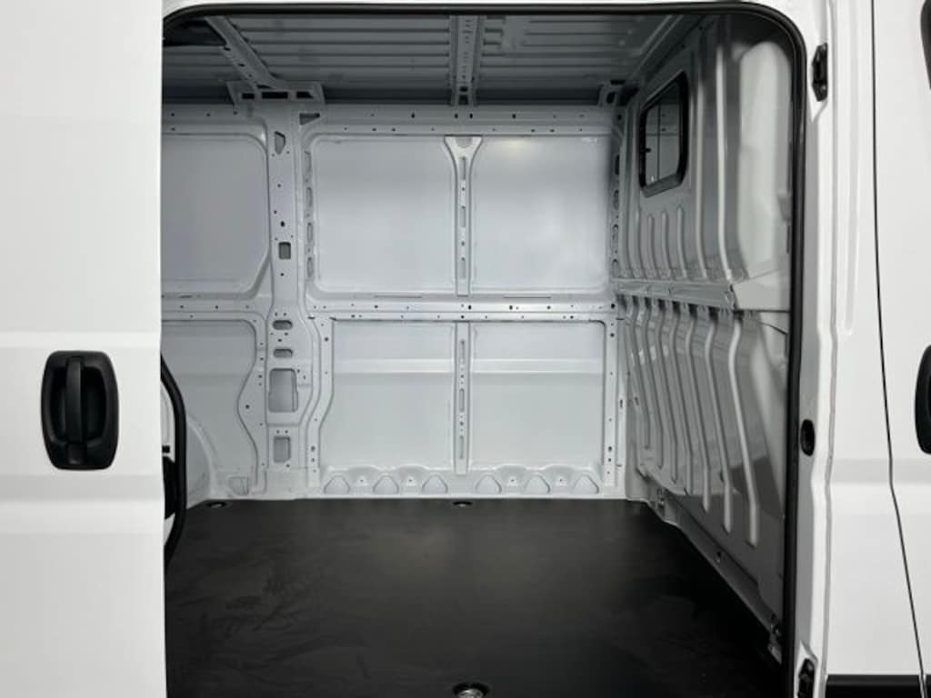 New 2026 Ram ProMaster PROMASTER 2500 TRADESMAN CARGO VAN LOW ROOF 136' W Cargo Van