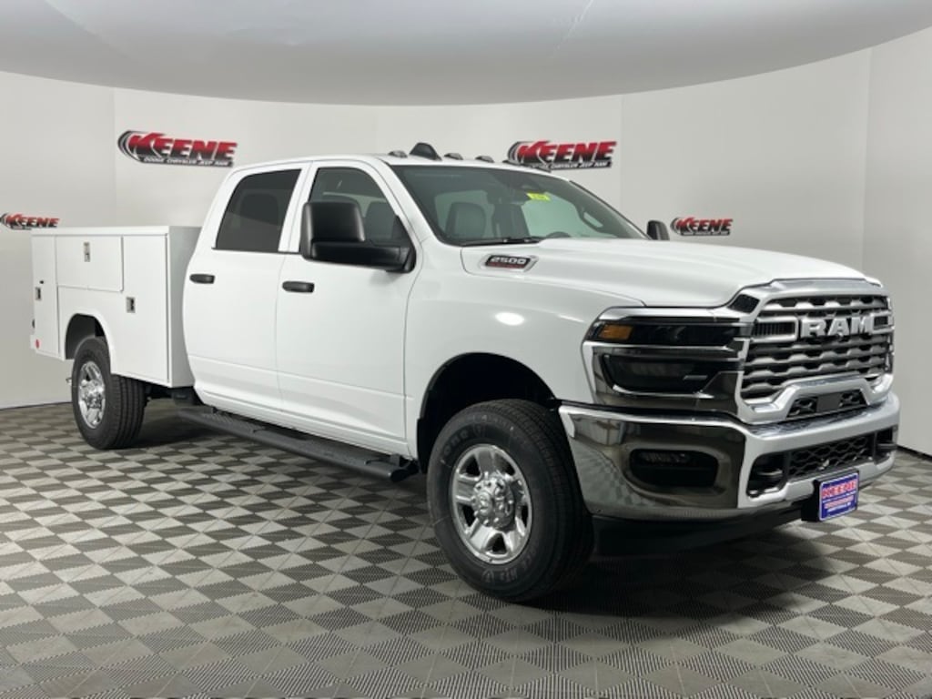 New 2026 Ram 2500 TRADESMAN CREW CAB 4X4 8' BOX Pickup