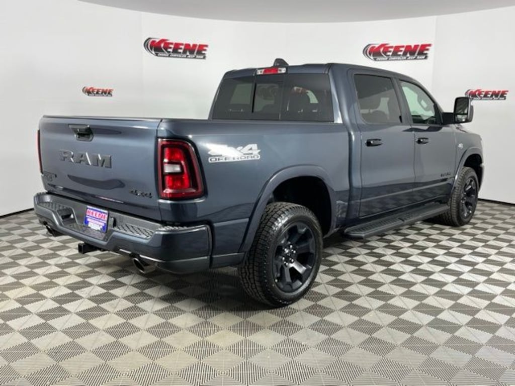 New 2026 Ram 1500 BIG HORN CREW CAB 4X4 5'7 BOX Pickup