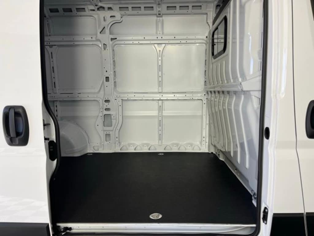 New 2026 Ram ProMaster PROMASTER 2500 TRADESMAN CARGO VAN HIGH ROOF 136' Cargo Van