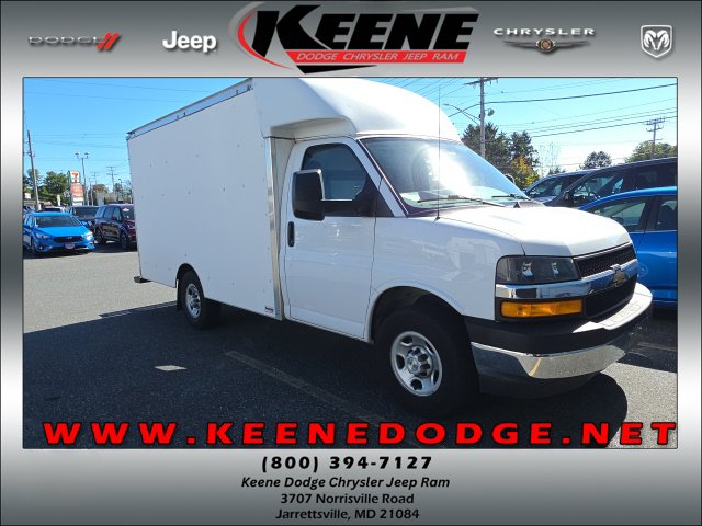 2022 Chevrolet Express Cutaway Base