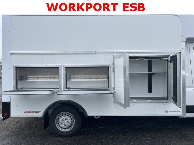 2025 Ram ProMaster 3500 Cutaway photo 4