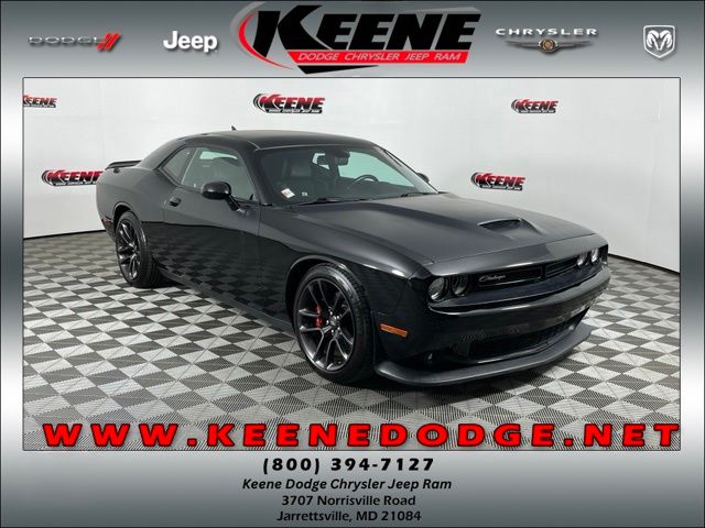 2021 Dodge Challenger R/T's photo