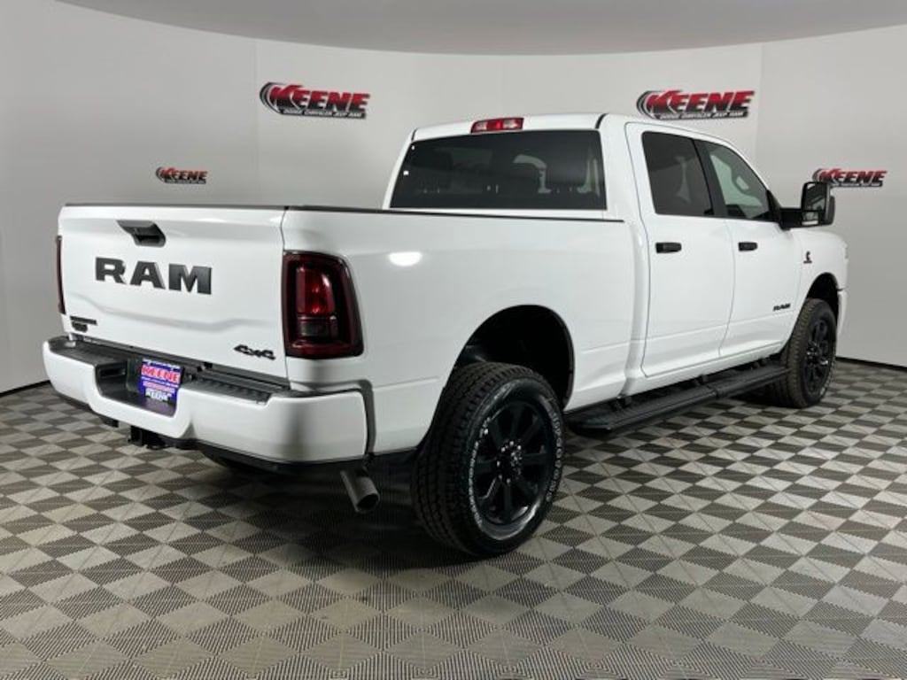 New 2026 Ram 2500 BIG HORN CREW CAB 4X4 6'4 BOX Pickup