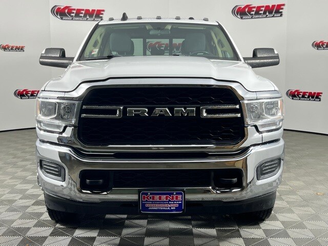 2020 Ram 3500 Tradesman photo 2