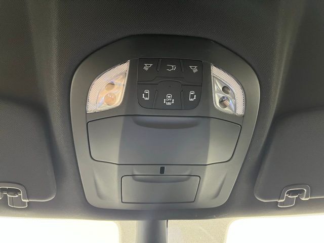 2026 Chrysler Voyager LX - Photo 18