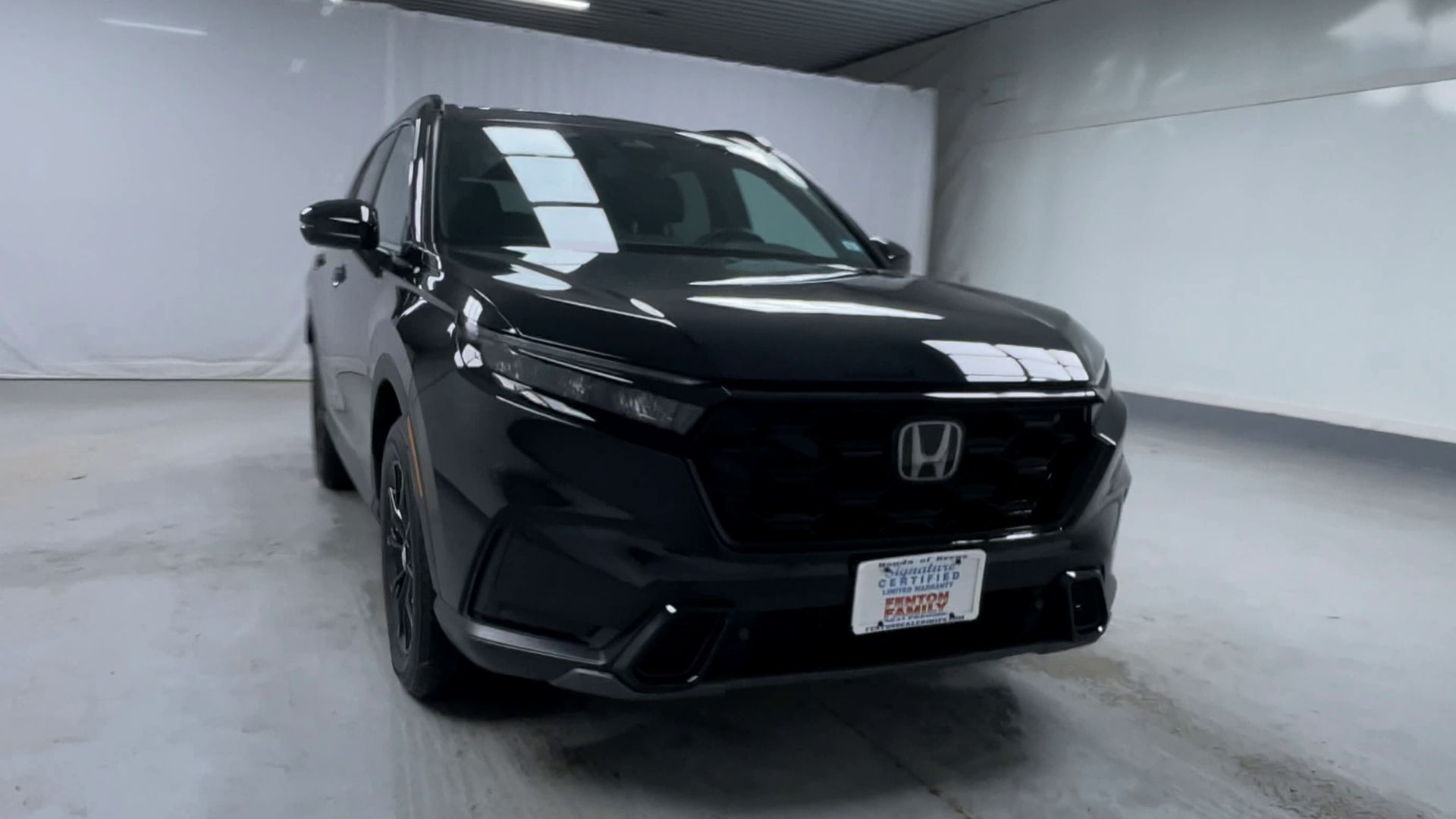 2025 Honda CR-V Hybrid Sport-L photo 2
