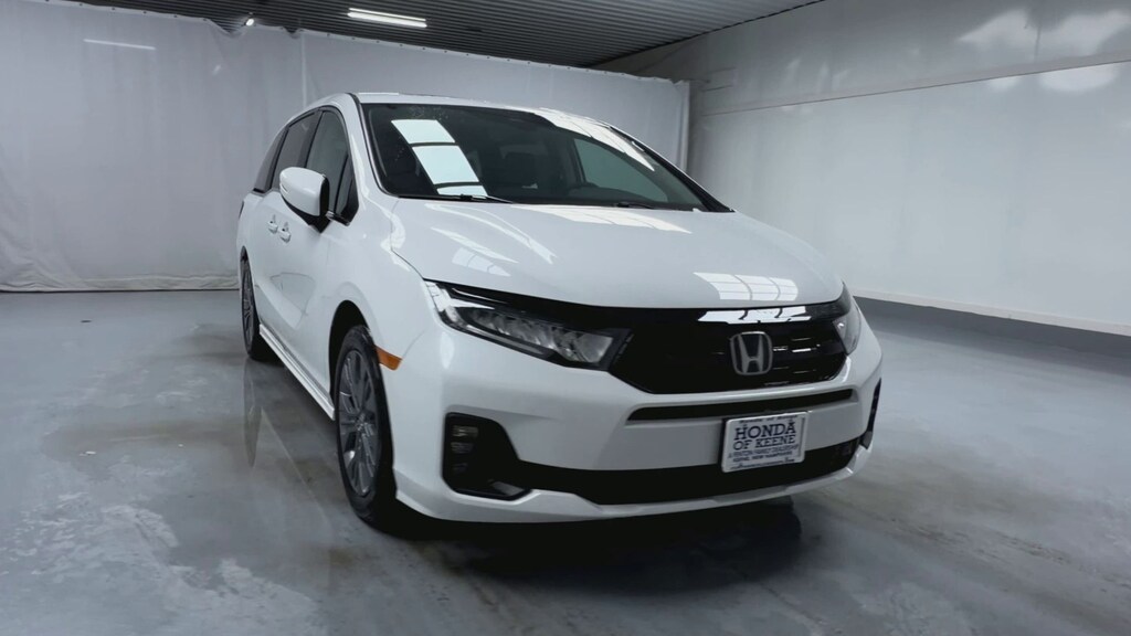 New 2026 Honda Odyssey Touring Minivan/Van