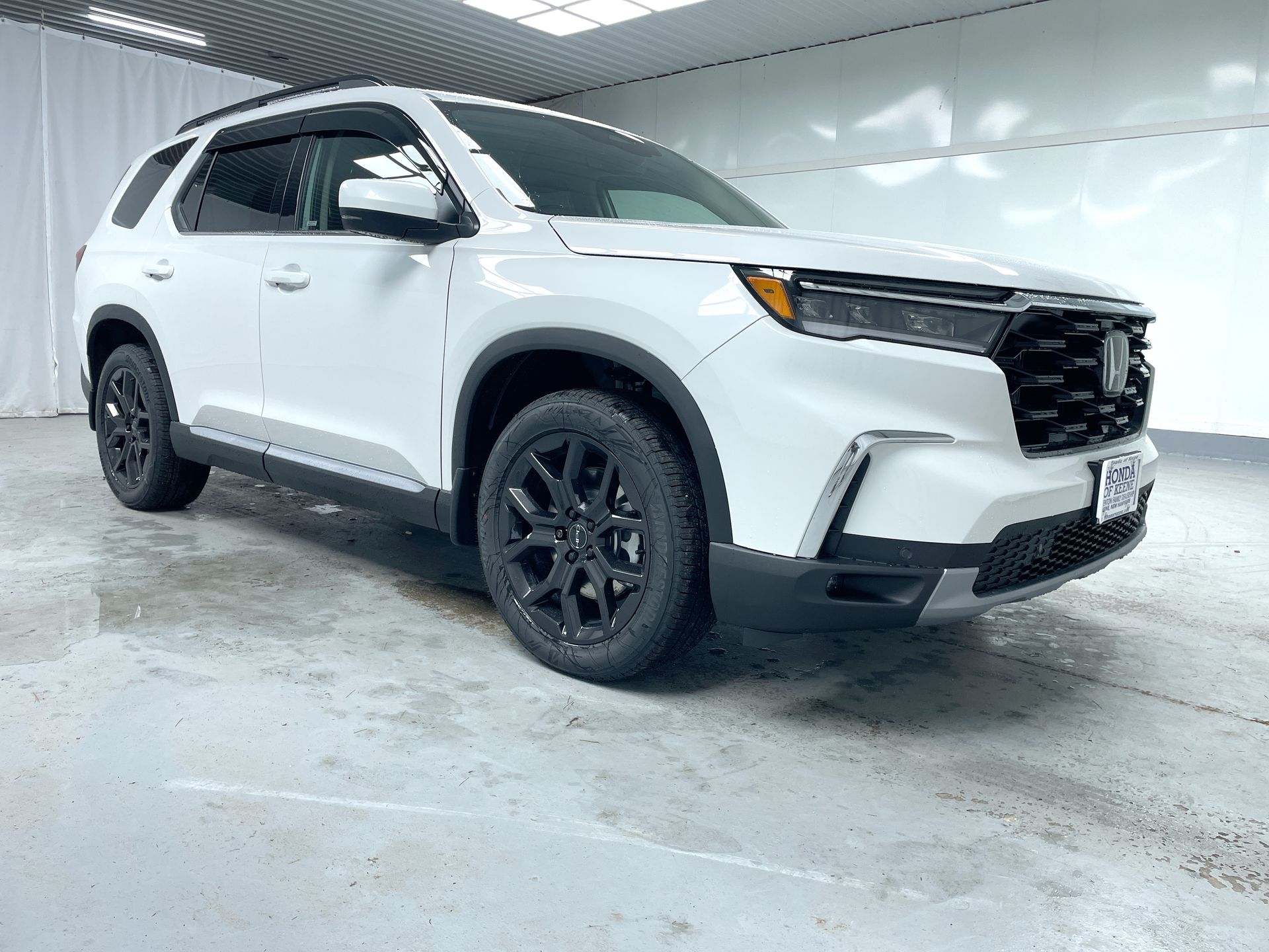 2025 Honda Pilot Touring's photo
