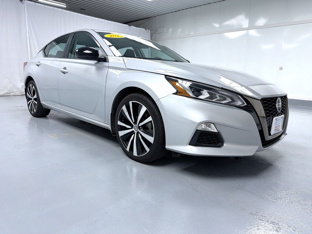 Used 2021 Nissan Altima 2.5 SR Sedan