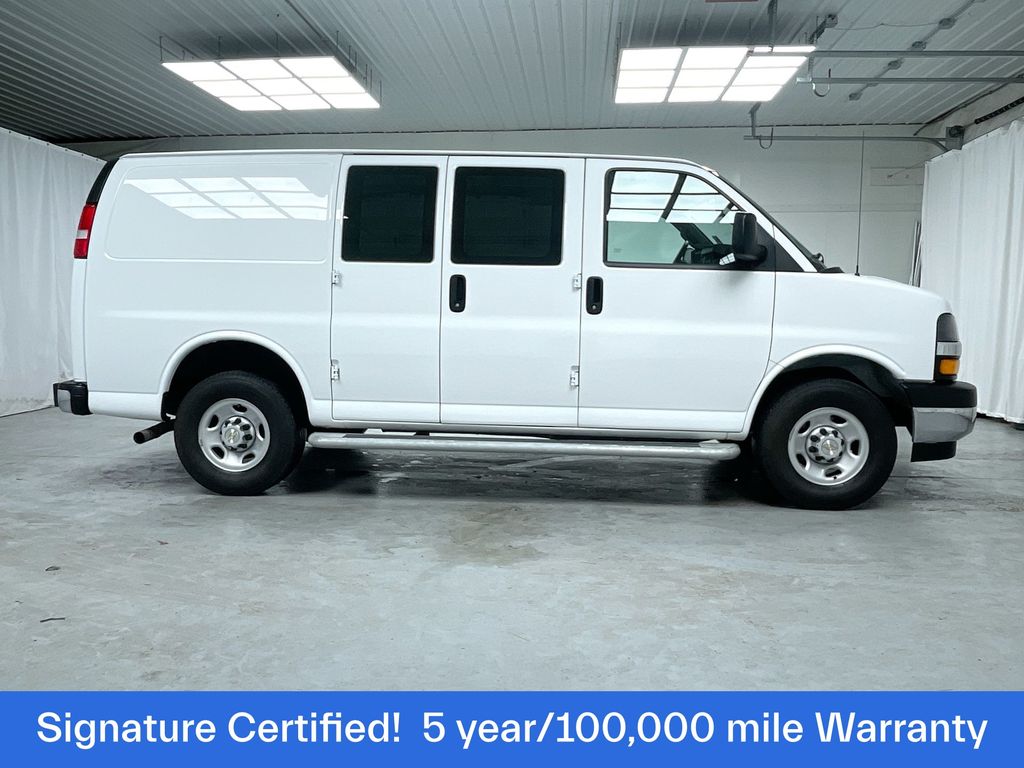 2024 Chevrolet Express 2500 Work Van Cargo photo 2