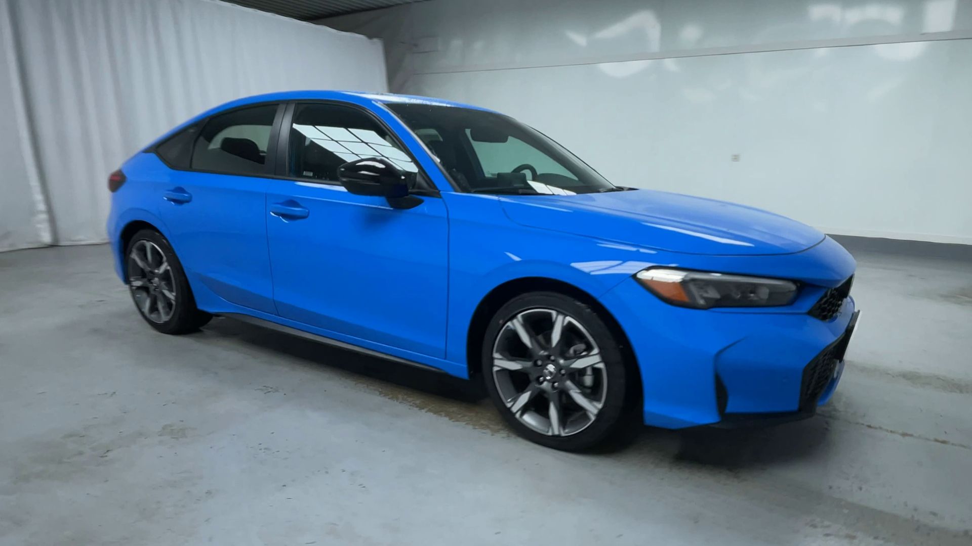 2026 Honda Civic Hybrid Sport Touring Hatchback photo 2