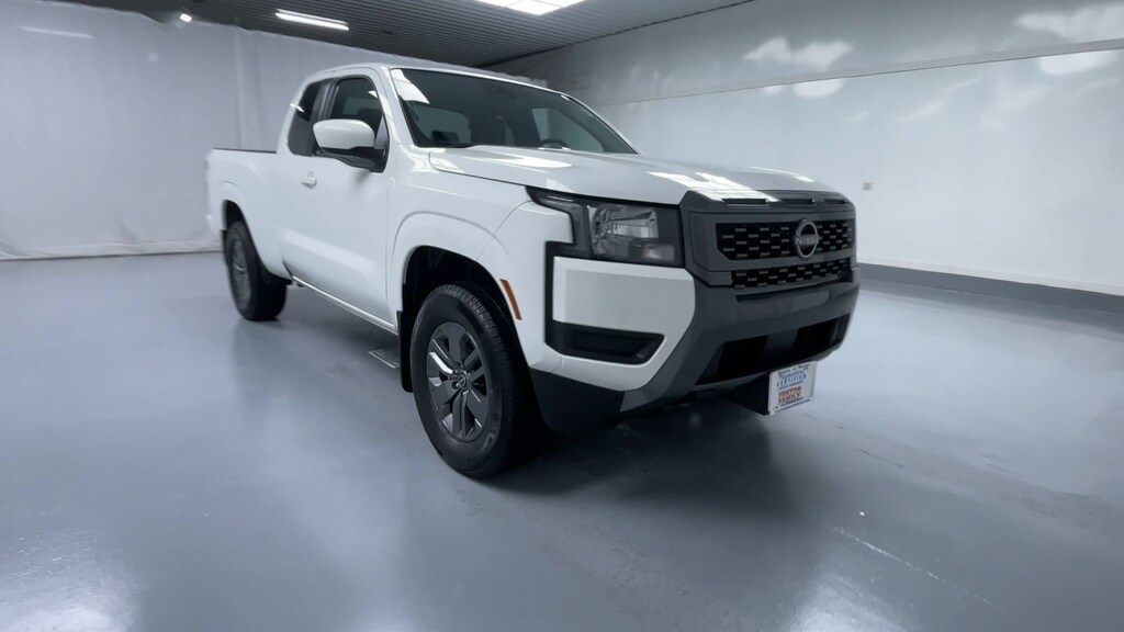 Used 2025 Nissan Frontier SV Truck