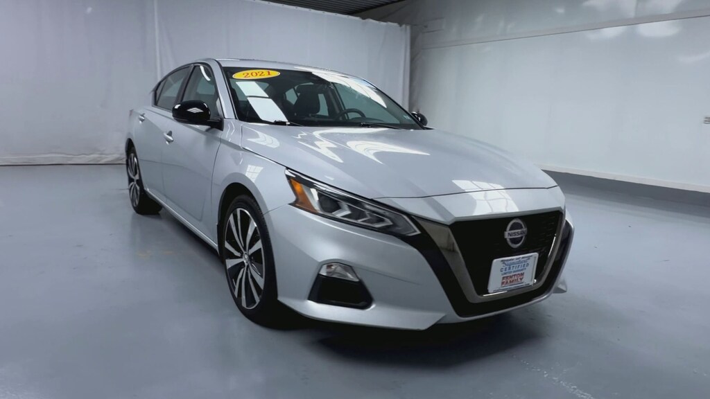 Used 2021 Nissan Altima 2.5 SR Sedan