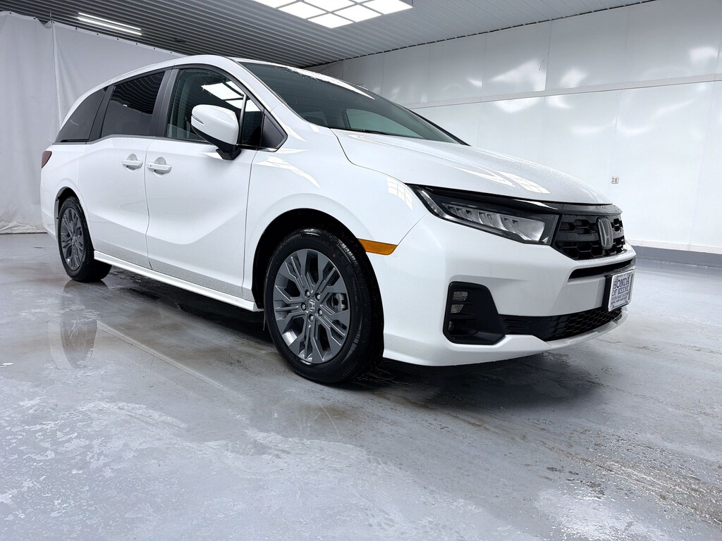 New 2026 Honda Odyssey Touring Minivan/Van
