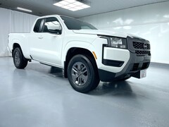 2025 Nissan Frontier SV Truck
