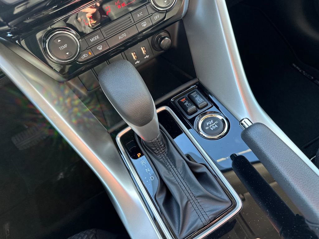 2026 Mitsubishi Eclipse Cross LE - Photo 18