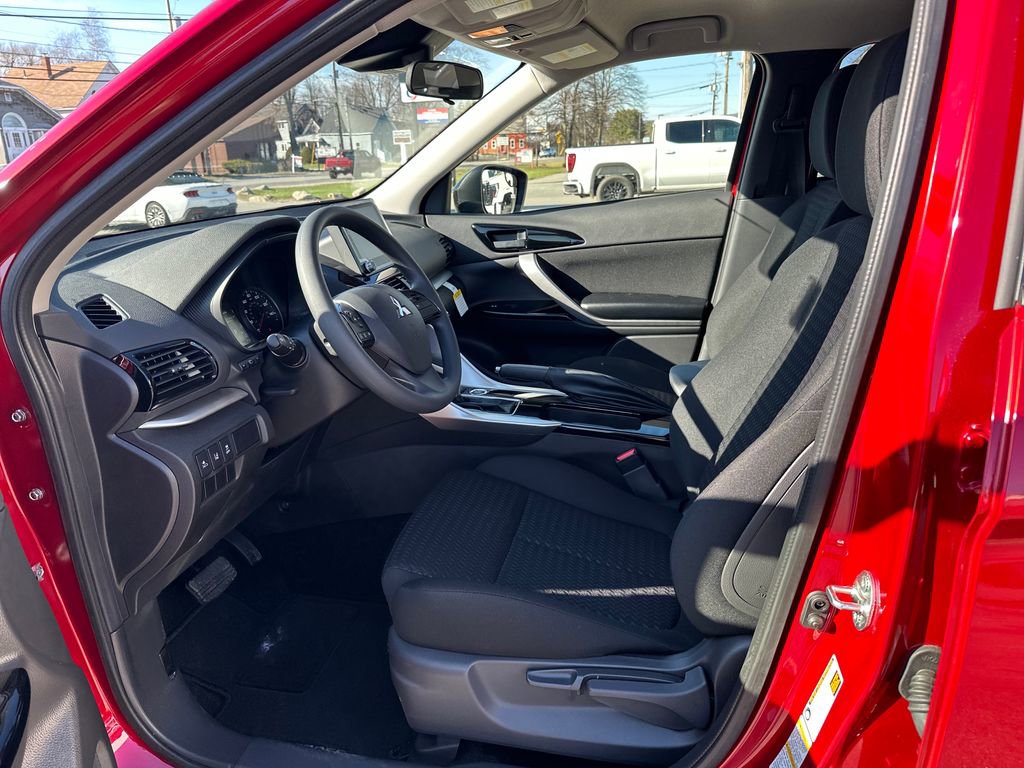 2026 Mitsubishi Eclipse Cross LE - Photo 9