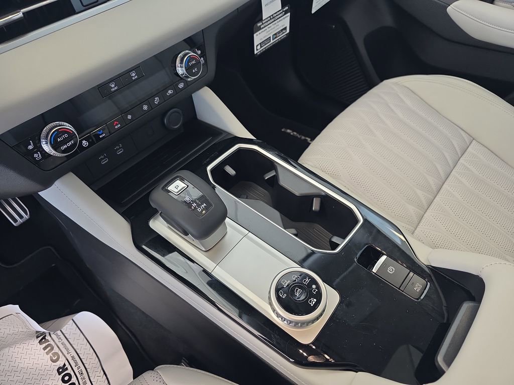 2026 Mitsubishi Outlander SEL - Photo 24