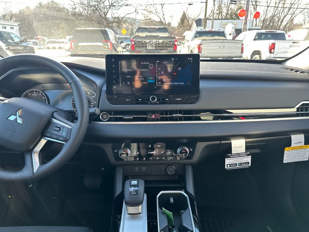 2026 Mitsubishi Outlander SE - Photo 15