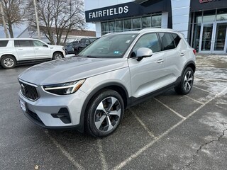 2023 Volvo XC40 B5 AWD Plus Bright SUV