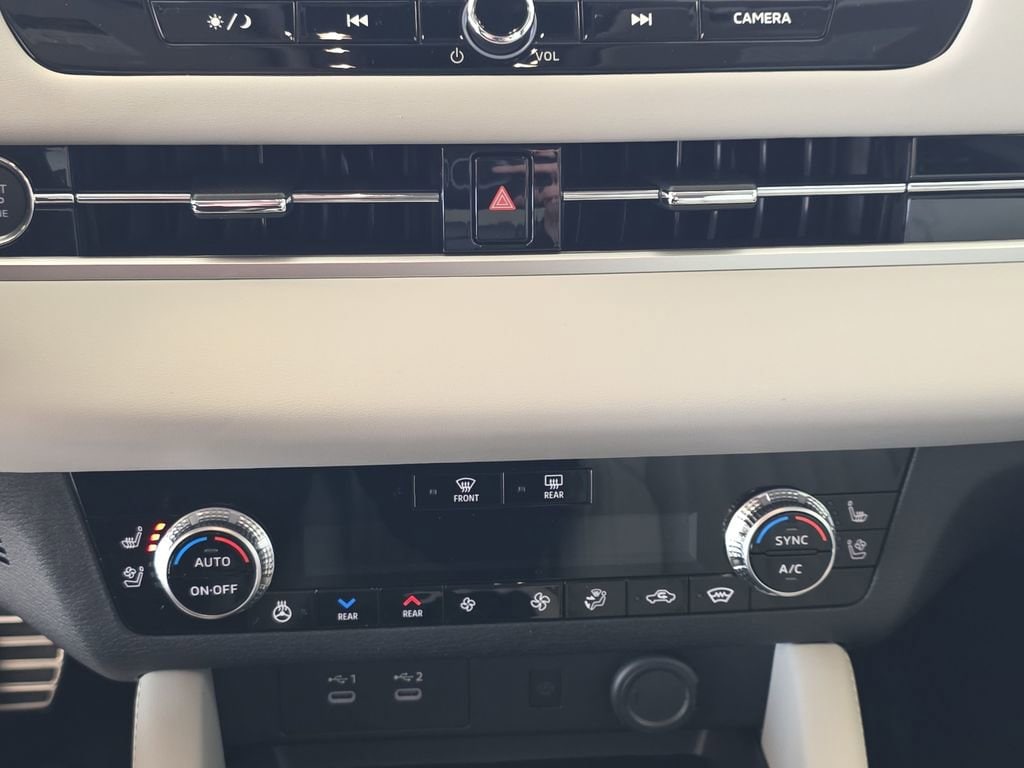 2026 Mitsubishi Outlander SEL - Photo 18