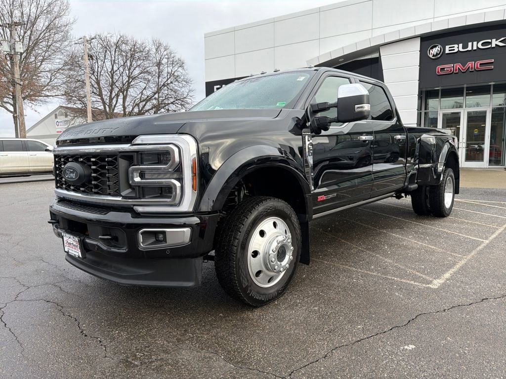 2026 Ford F-450 Super Duty Platinum