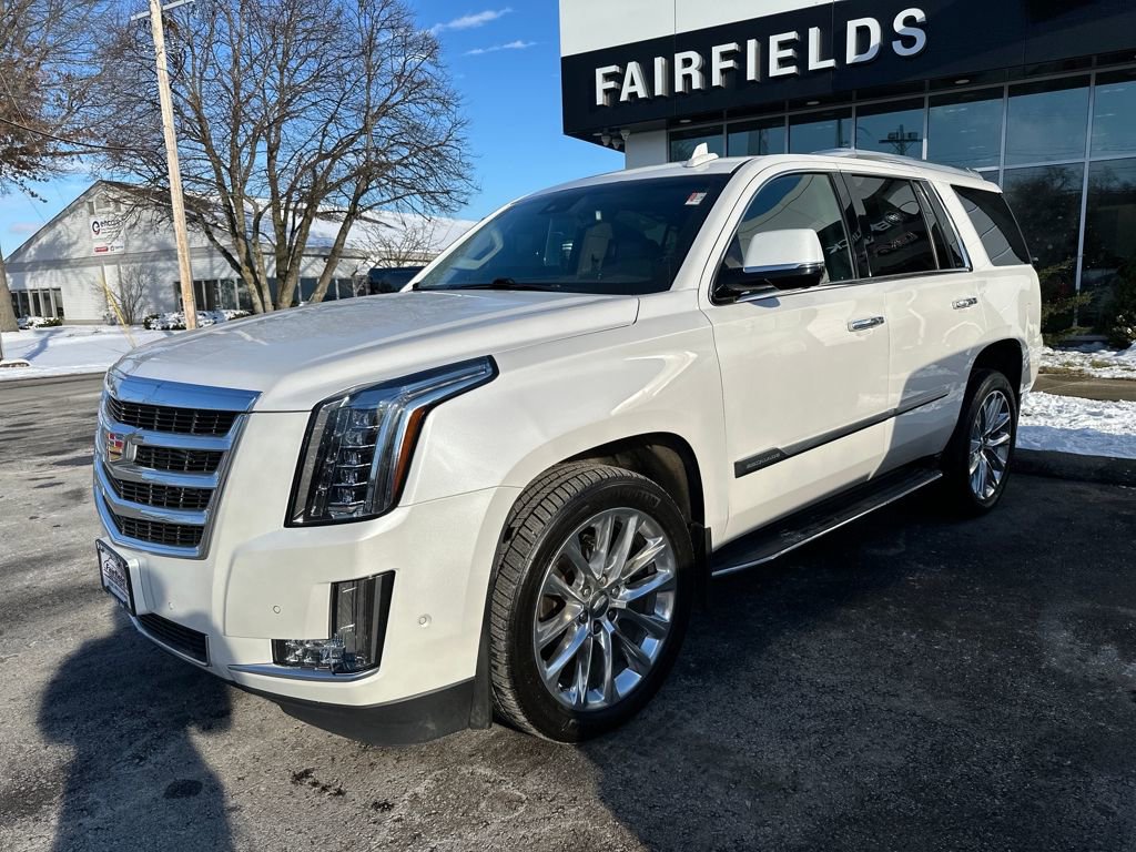 2019 Cadillac Escalade Luxury's photo
