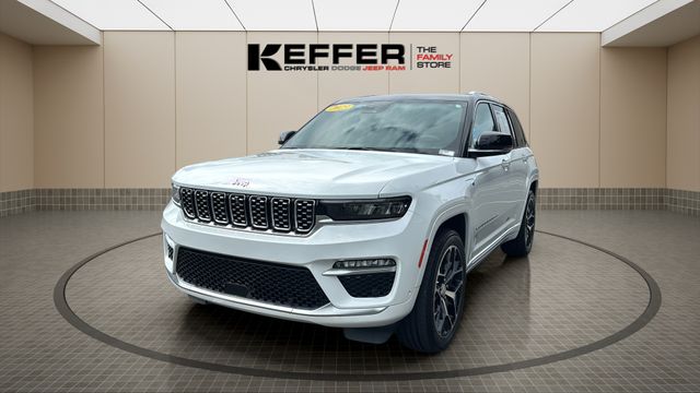 2023 Jeep Grand Cherokee Summit Reserve 4xe 4x4's photo