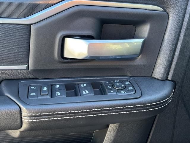2026 RAM 2500 Big Horn - Photo 17
