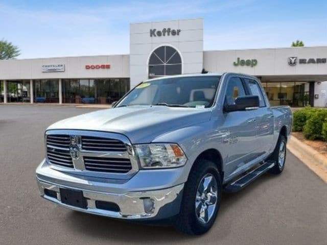2017 RAM 1500 Big Horn 4x4 Crew Cab 5'7's photo