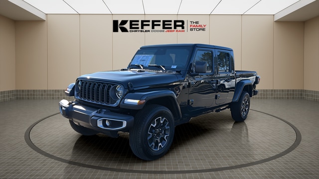 2026 Jeep Gladiator Sahara Auto's photo