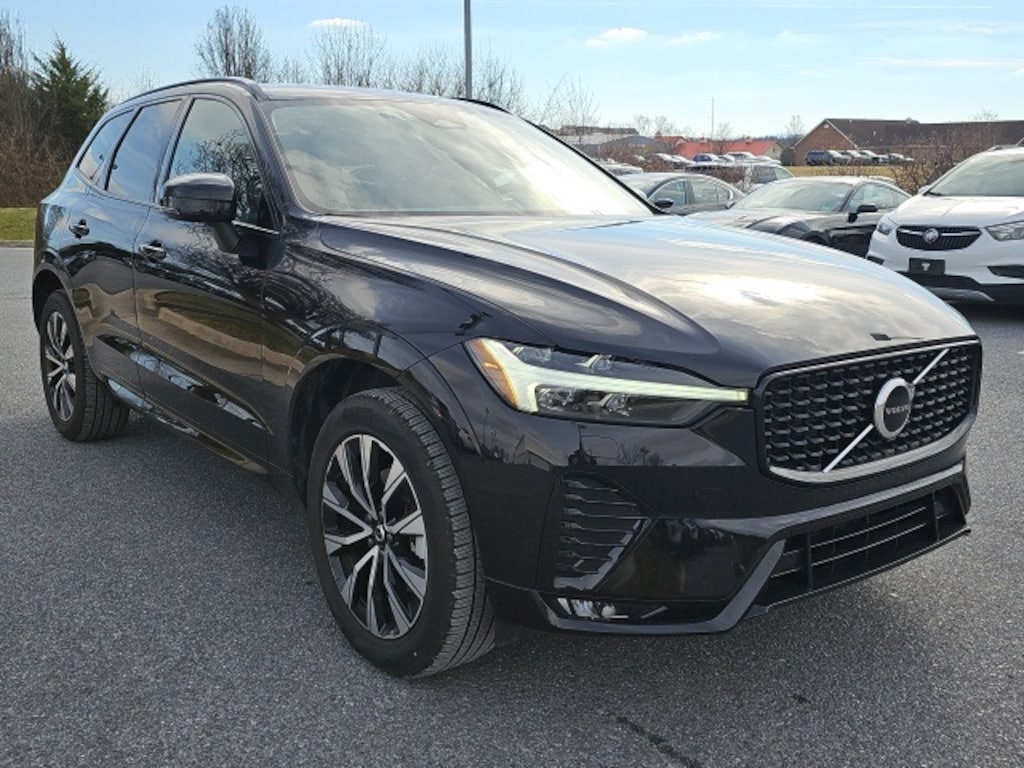 Used 2025 Volvo XC60 B5 Core SUV
