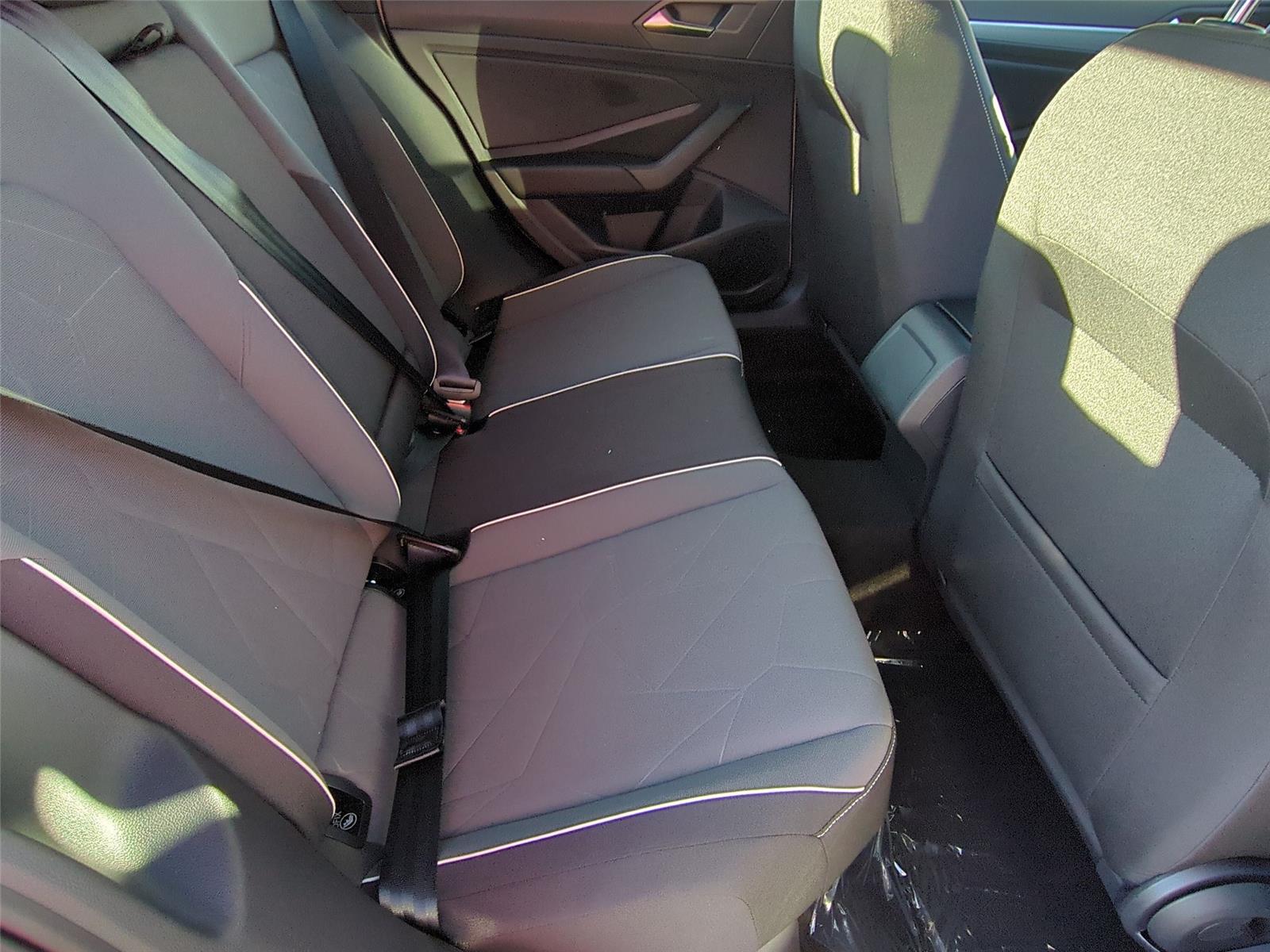 2026 Volkswagen Jetta Sport - Photo 17