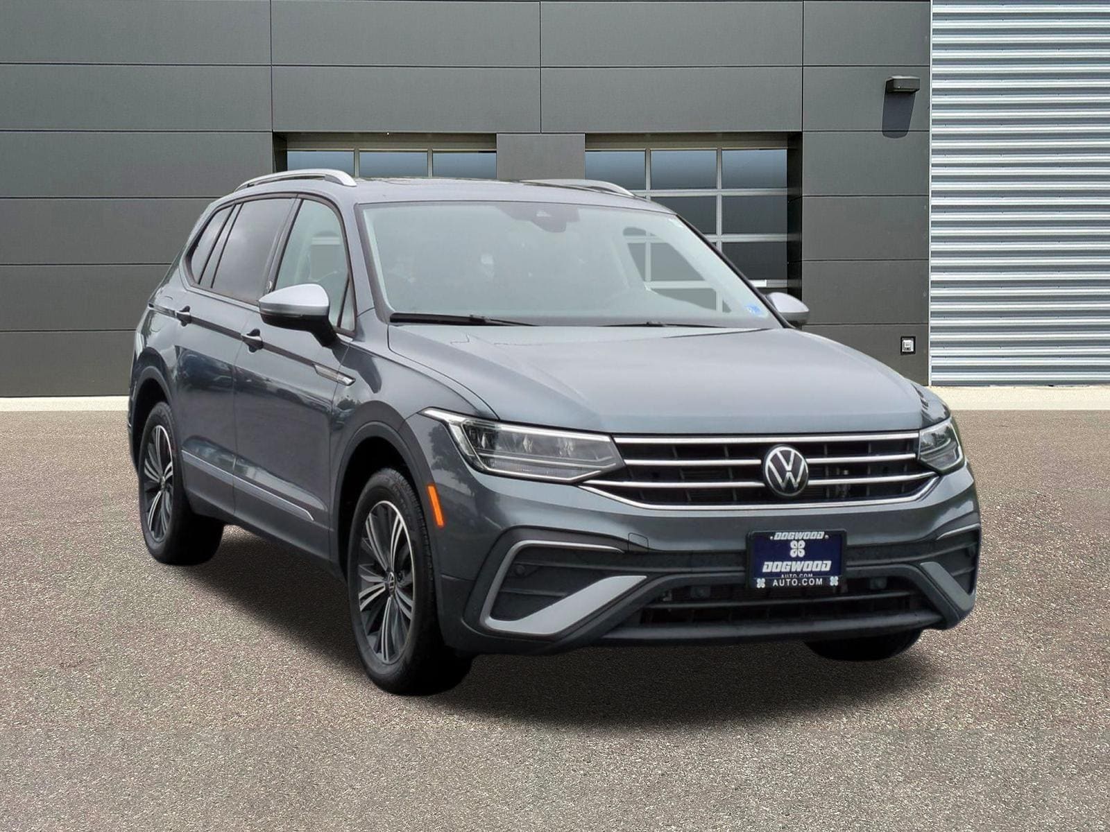 2024 Volkswagen Tiguan 2.0T Wolfsburg Edition 4Motion's photo