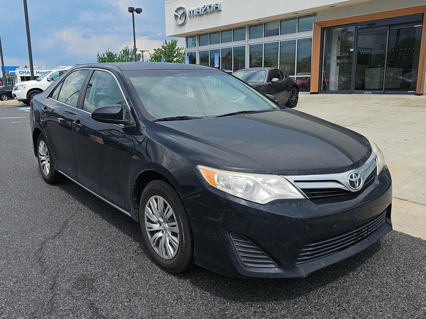 2014 Toyota Camry 2.5 Auto L's photo