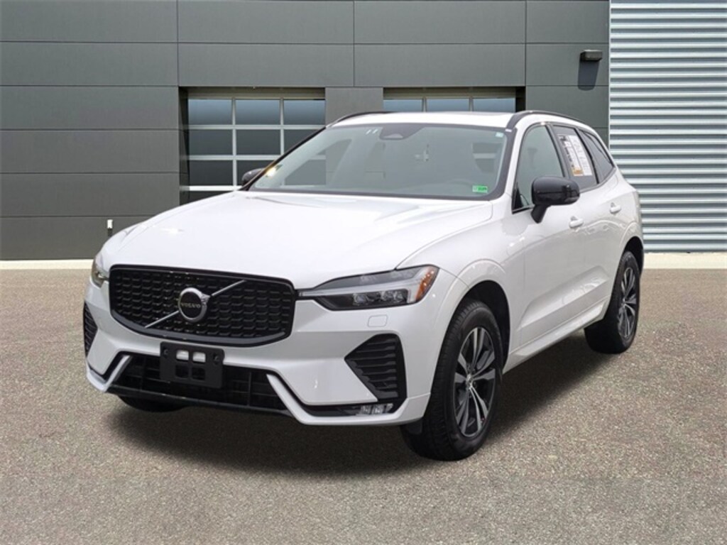 Used 2025 Volvo XC60 B5 Core SUV