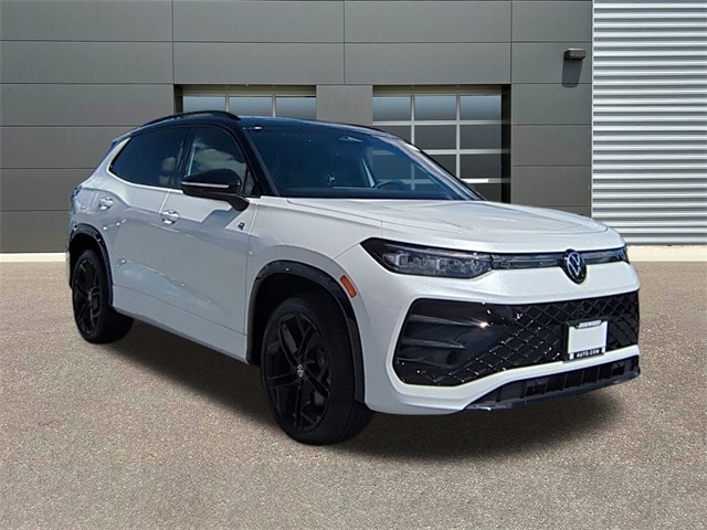 2025 Volkswagen Tiguan 2.0T SE R-Line Black