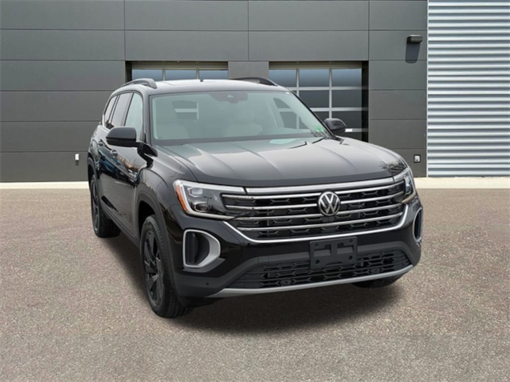 New 2026 Volkswagen Atlas 2.0T SEL Premium R-Line SUV