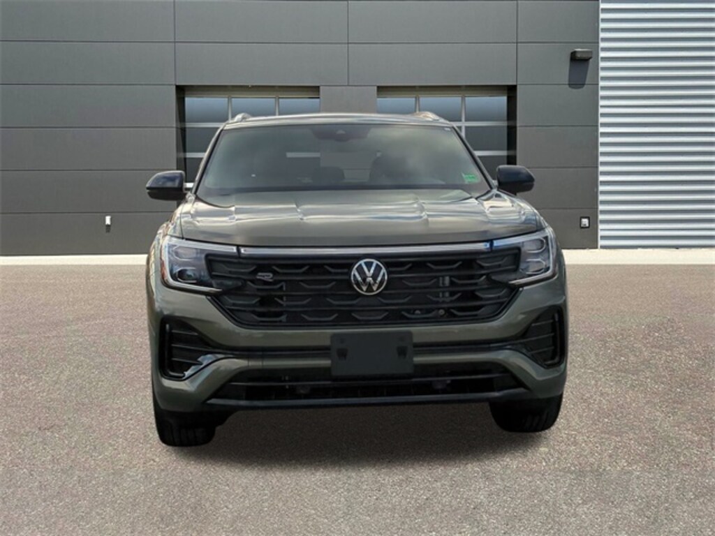 New 2026 Volkswagen Atlas Cross Sport 2.0T SEL R-Line Black SUV