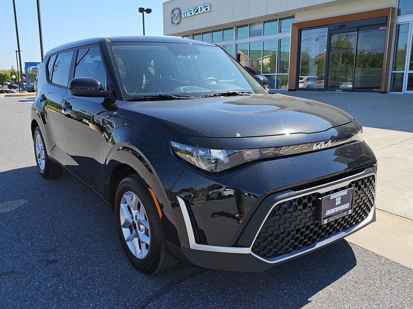 2025 Kia Soul 2.0L LX IVT's photo