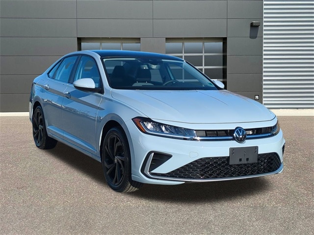 2026 Volkswagen Jetta SE's photo