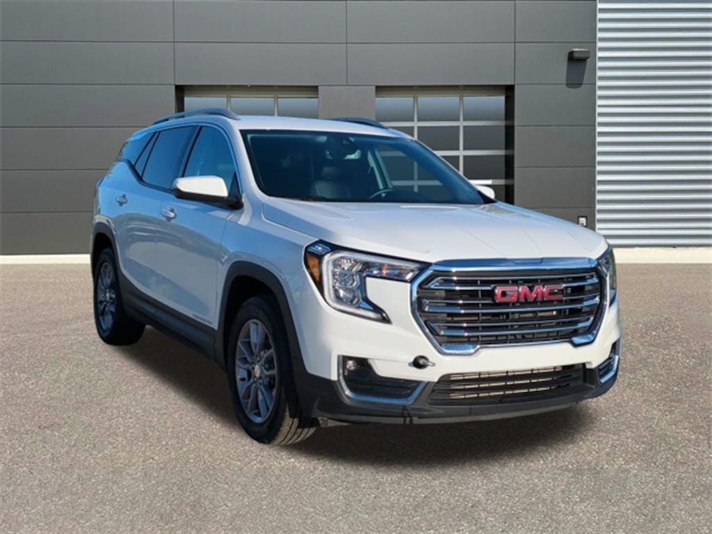 Used 2024 GMC Terrain SLT SUV