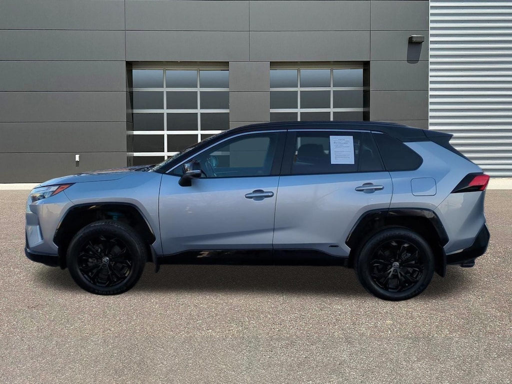Used 2022 Toyota RAV4 Hybrid XSE SUV