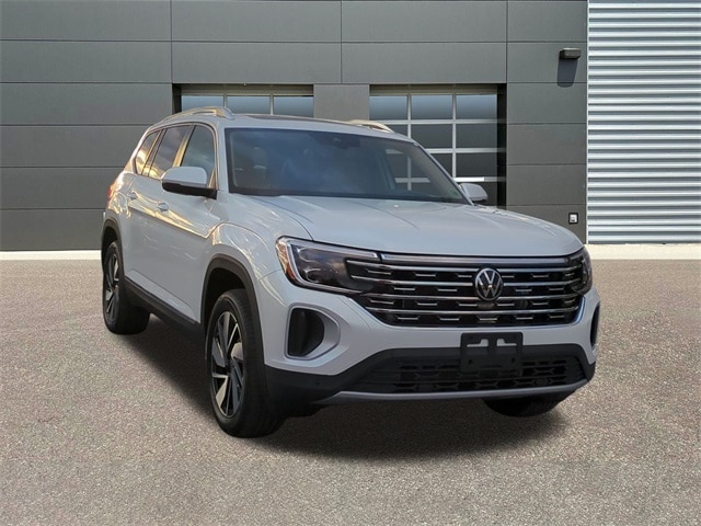 2026 Volkswagen Atlas SEL's photo