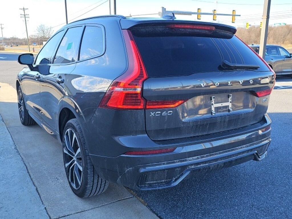Used 2025 Volvo XC60 B5 Plus SUV