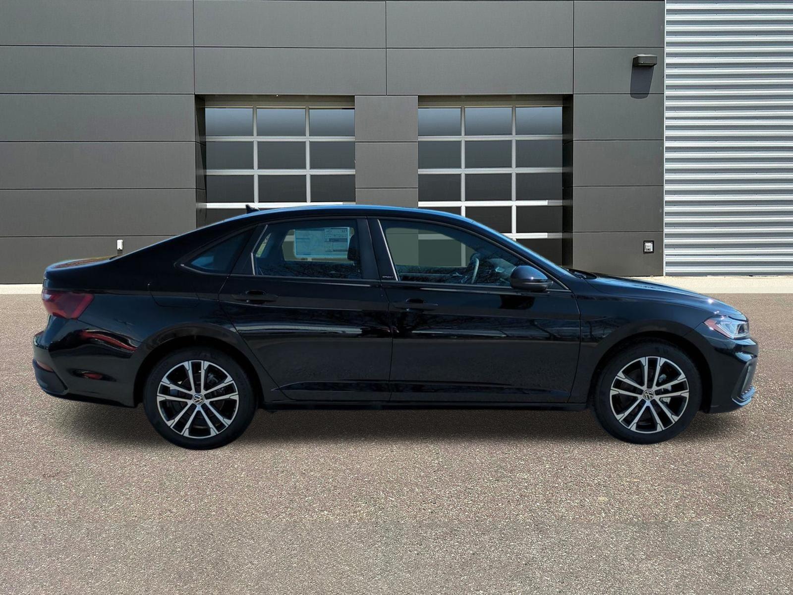2026 Volkswagen Jetta Sport - Photo 8