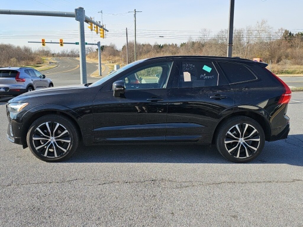 Used 2025 Volvo XC60 B5 Plus SUV